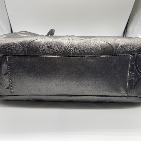 Coach Hampton Leather Shoulder Bag with Matching Zipper Pouch and Wallet - Picture 8 of 15